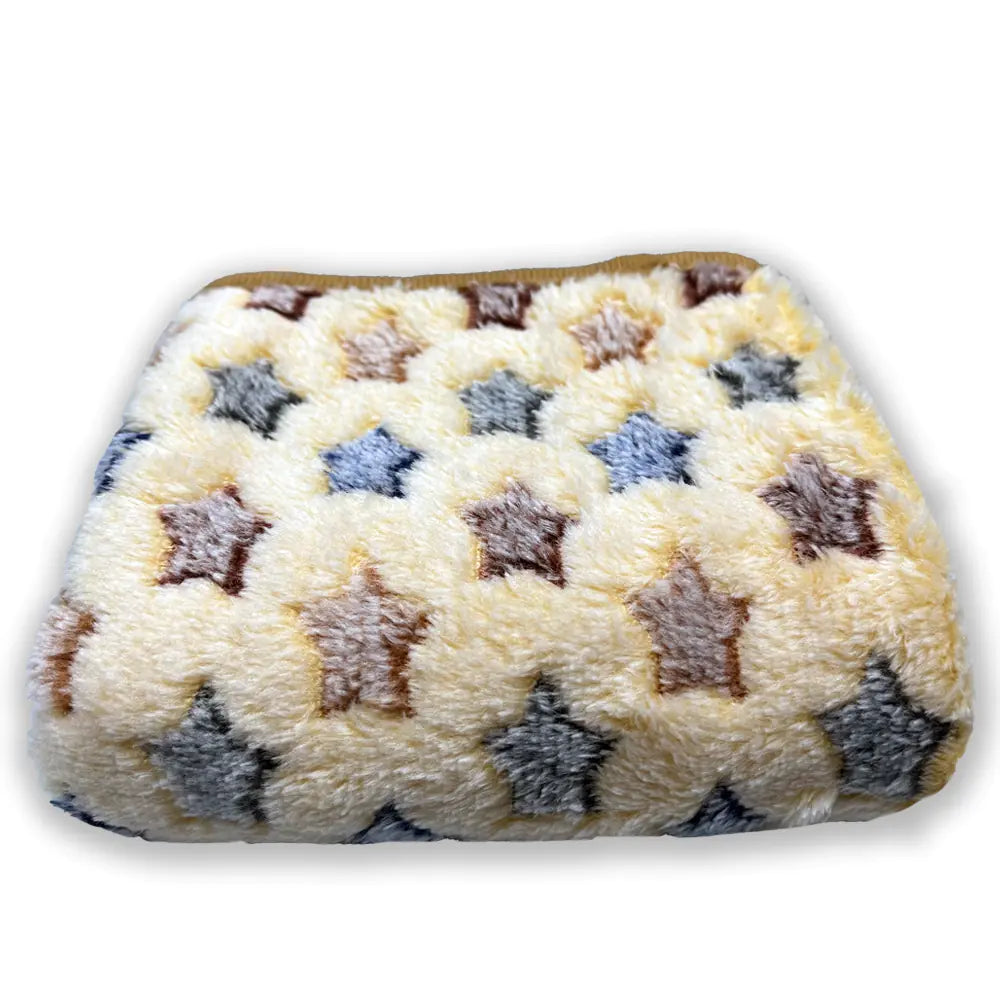 Universal Pet Blanket for All Seasons - Coral Fleece