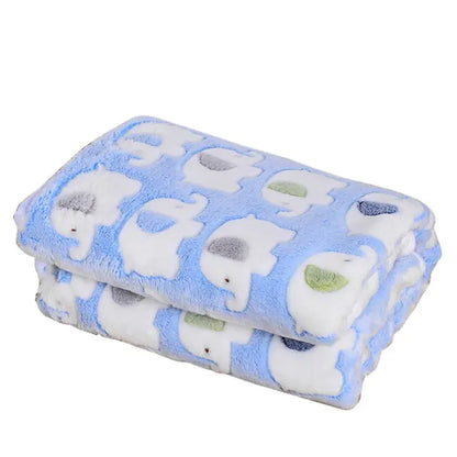 Universal Pet Blanket for All Seasons - Coral Fleece