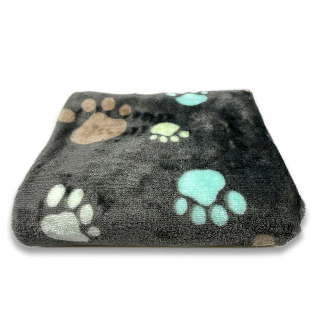 Universal Pet Blanket for All Seasons - Coral Fleece