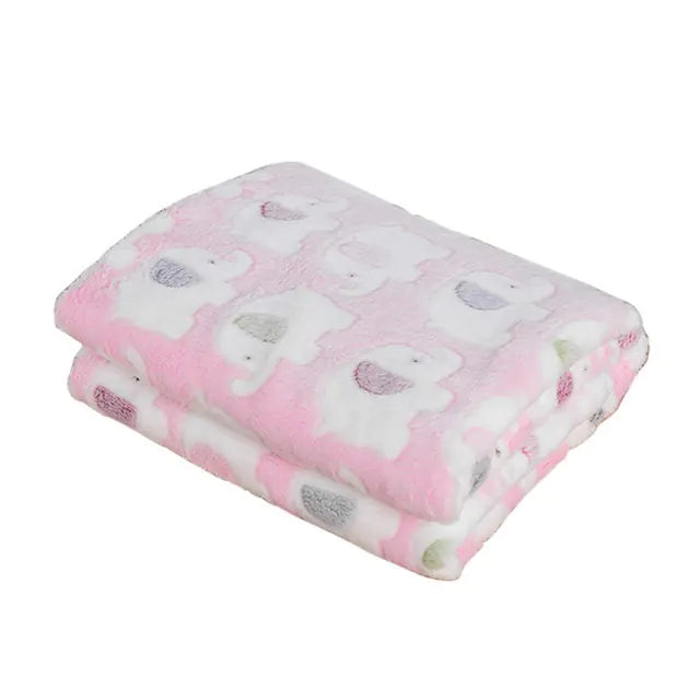 Universal Pet Blanket for All Seasons - Coral Fleece